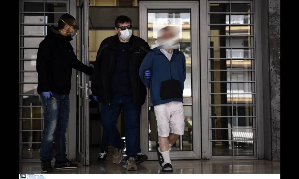 Θεσσαλονίκη: Στον ανακριτή ο πατροκτόνος - Τι είπε στην κατάθεση του